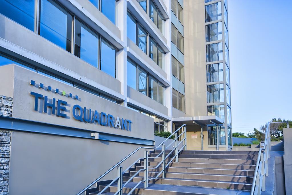 The Quadrant Apartments Кейптаун Екстериор снимка